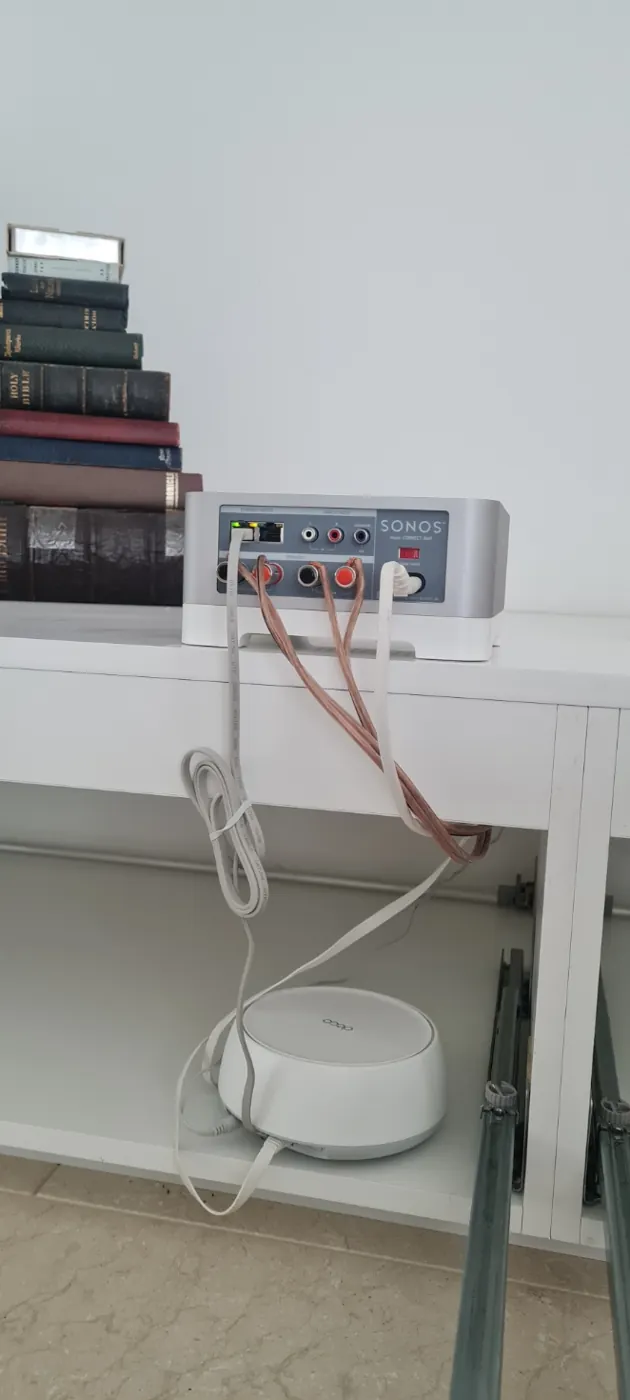Sonos Connect Amp and TP-Link Deco Wi-Fi device