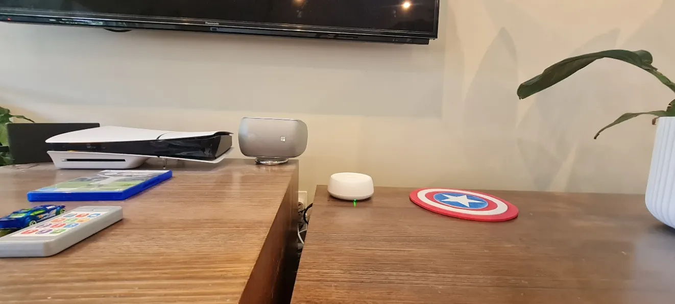 Deco mesh Wi-Fi in the entertainment area